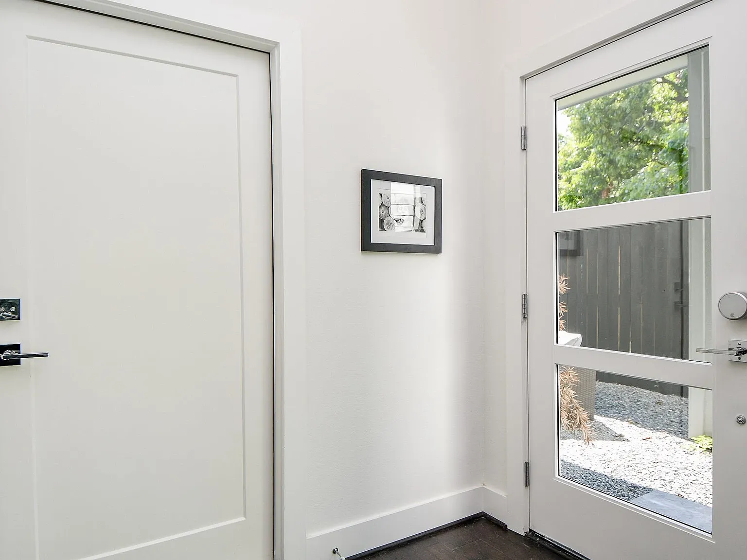 3 bed, 3.0 bath, 1828 sqft, $2,750 — Photo 3
