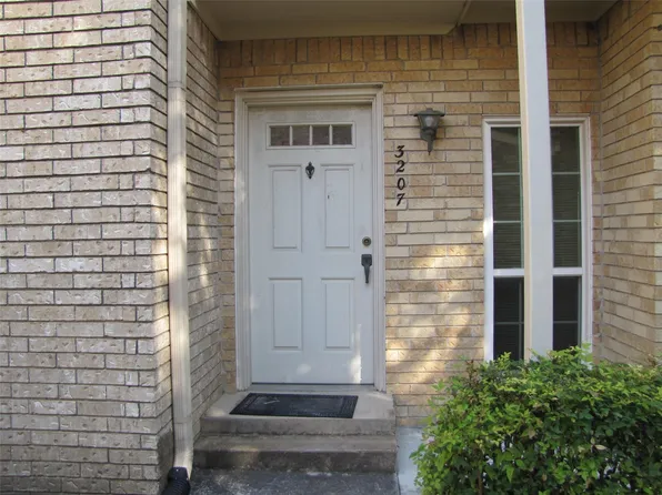 7575 Cambridge St APT 3207, Houston, TX 77054