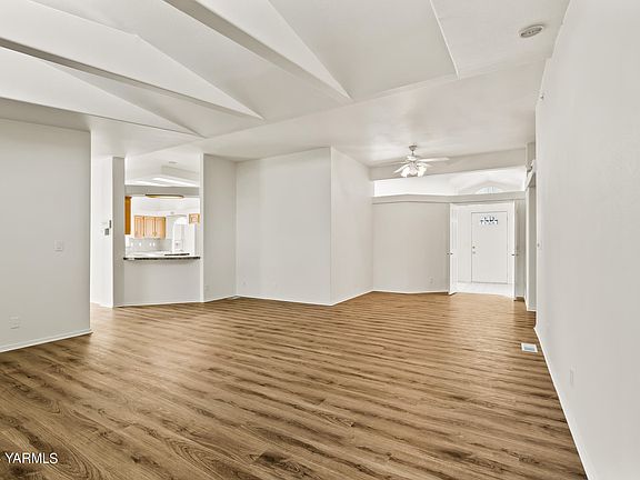 5th image of 3305 Tieton Dr