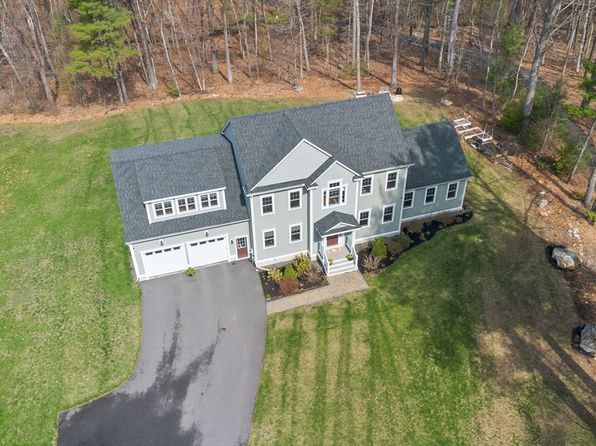 1 Courtney Ln, Westford, MA 01886