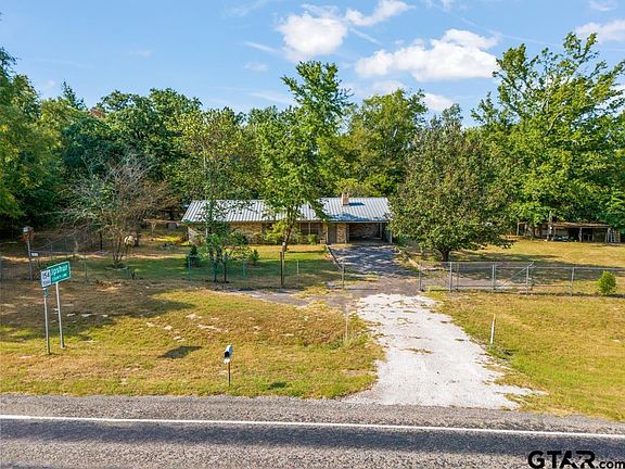 2nd image of 7990 E Highway 154