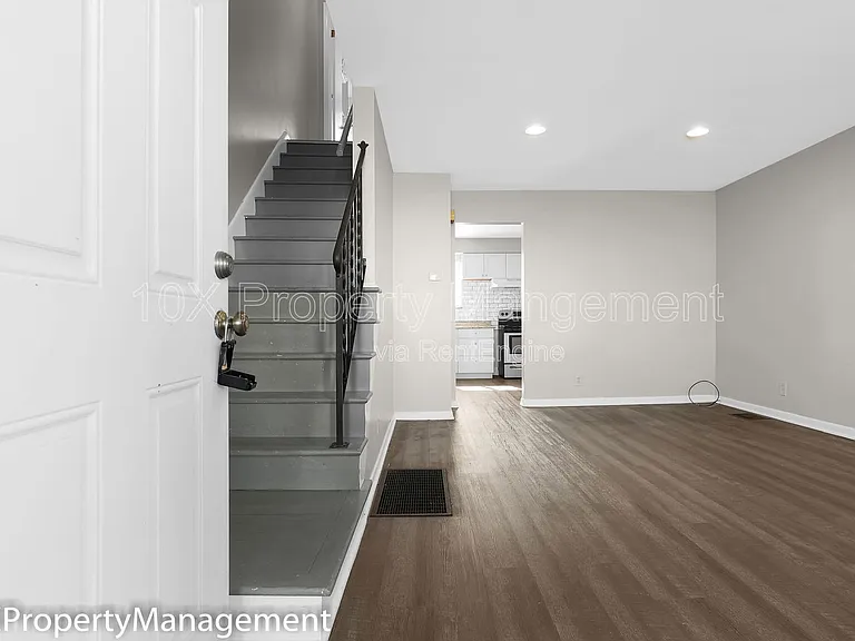 3257 Cleveland Ave #C — Photo 6