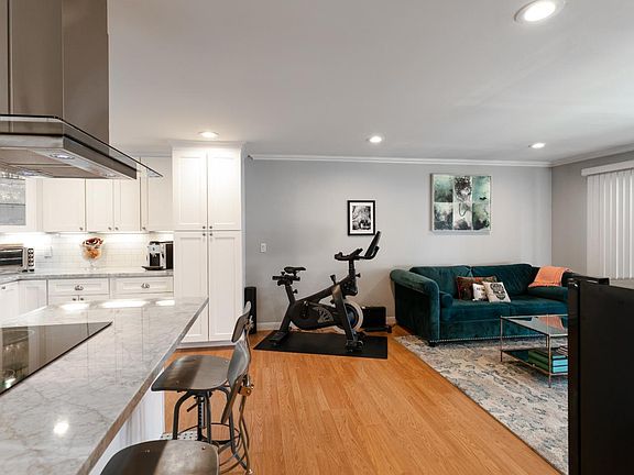 4th image of 1458 Hudson St APT 114