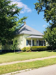 1037 N Springfield St, Virden, IL, 62690