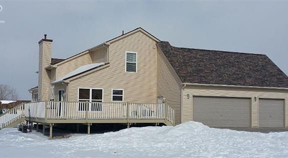 5th image of 9060 Red Oak Cir