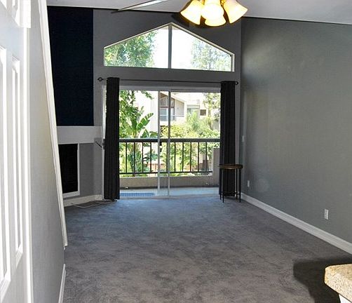 4th image of 21400 Burbank Blvd APT 309