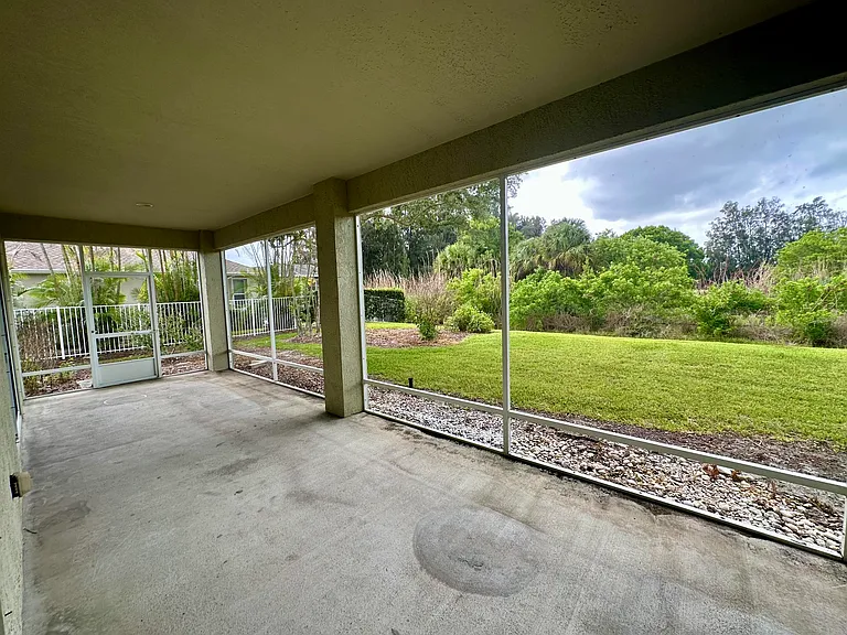 2835 W Brookfield Way — Photo 6