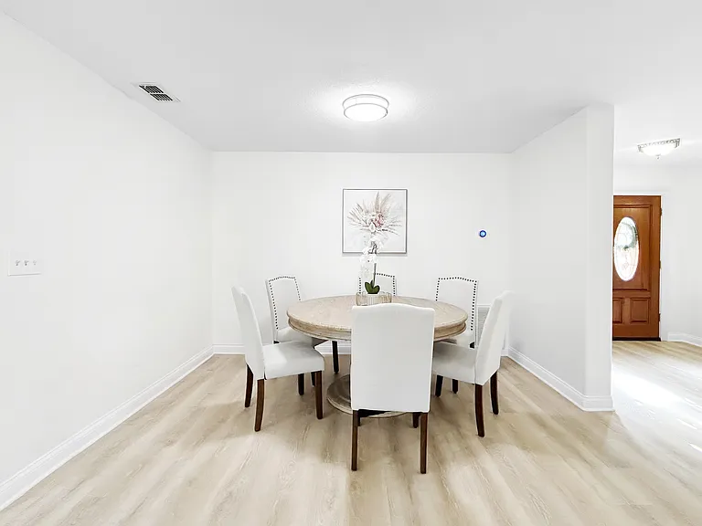 509 N Archer St — Photo 5