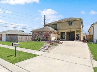 2813 Regal Dr, Chalmette, LA 70043