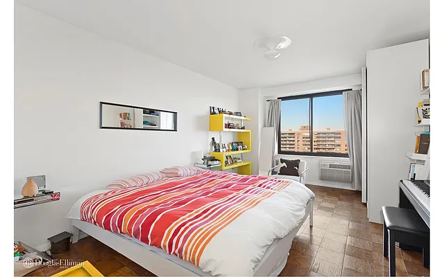 Rented by Douglas Elliman | media 10