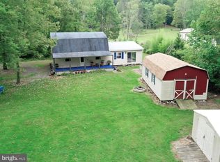 18 Sunnyside Dr, Landisburg, PA 17040