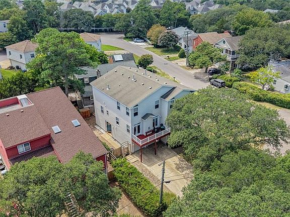 3rd image of 3781 Surry Rd