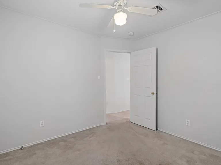 1401 Thibodeaux Dr — Photo 21