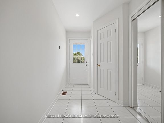 5th image of 3907 Manatee Way