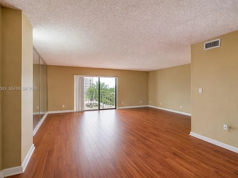 1650 NE 115th St #505 — Photo 6