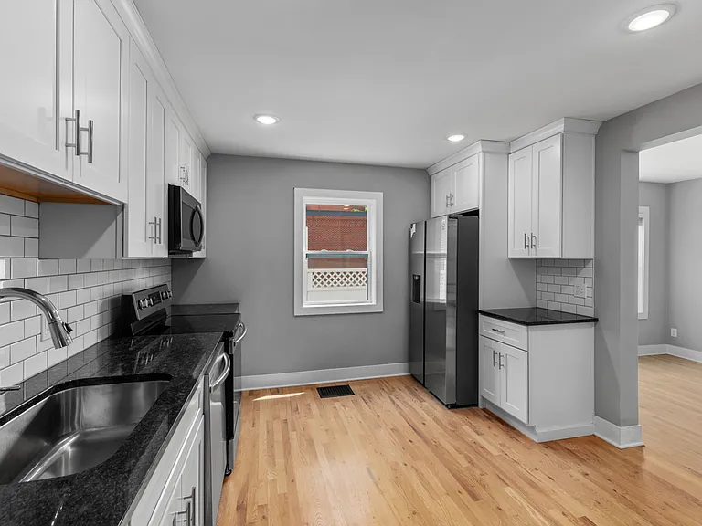 621 3rd St NW #2 — Photo 2