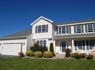9 Ivywood Dr, Selkirk, NY 12158