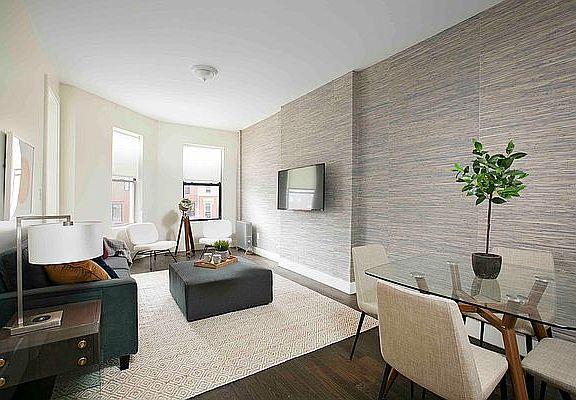2nd image of 439 Jefferson Ave #6
