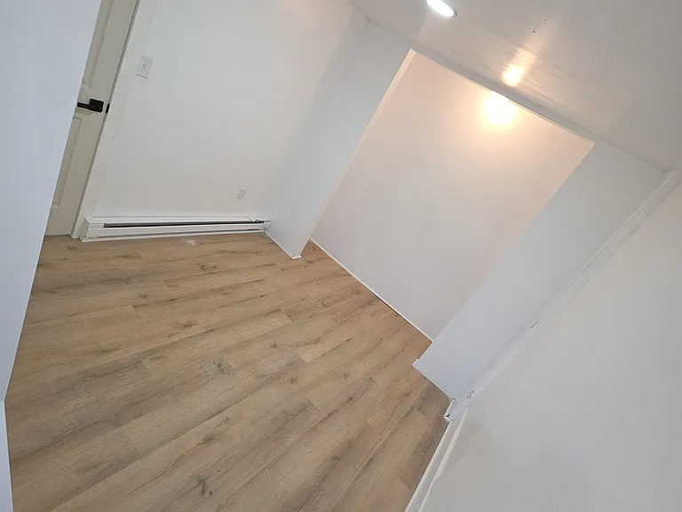 244 S Oak St #1 — Photo 6