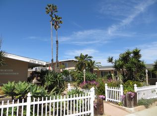 2736 Pierpont Blvd, Ventura, CA 93001