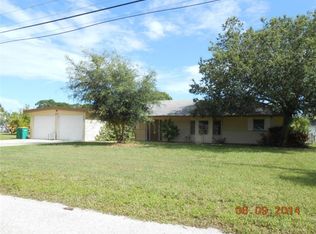 816 E 6th St, Englewood, FL 34223