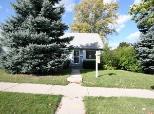 8008 W Congress St, Milwaukee, WI