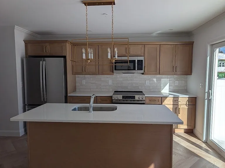 778 Main St #6 — Photo 10