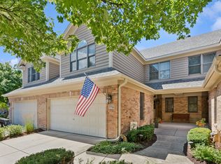 3716 King Charles Ln, Saint Charles, IL