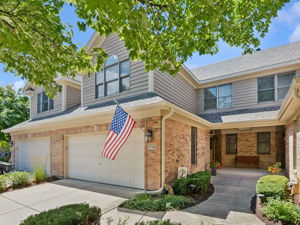 3716 King Charles Ln, Saint Charles, IL 60174