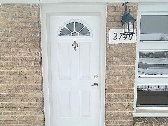 3rd image of 2740 Dandurand Ave
