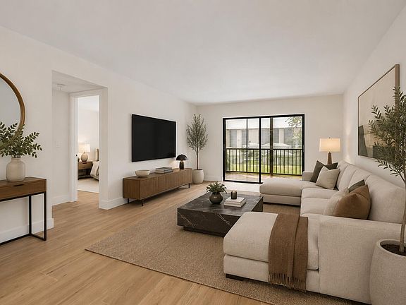 5th image of 7290 Kinghurst Drive #301