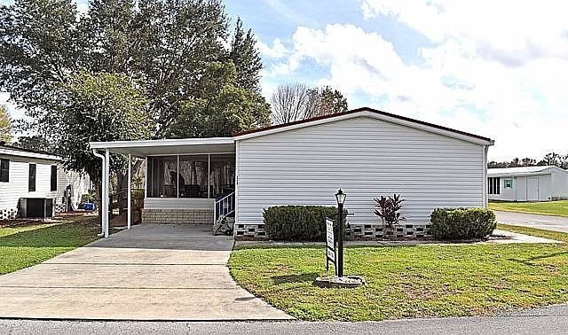 1st image of 1110 Wisteria Dr