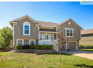 608 Garnes St, Raymore, MO 64083