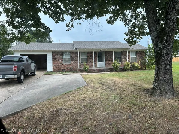 724 Highland St, Van Buren, AR 72956