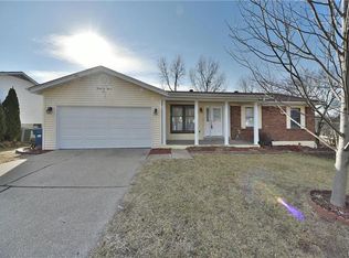2913 Olde Gloucester Dr, Saint Charles, MO 63301