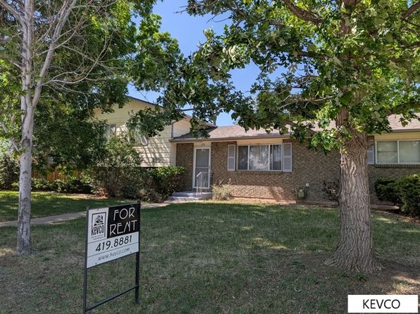 220 E Swallow Rd