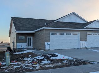 2055 Suttner Dr, Northliberty, IA 52317