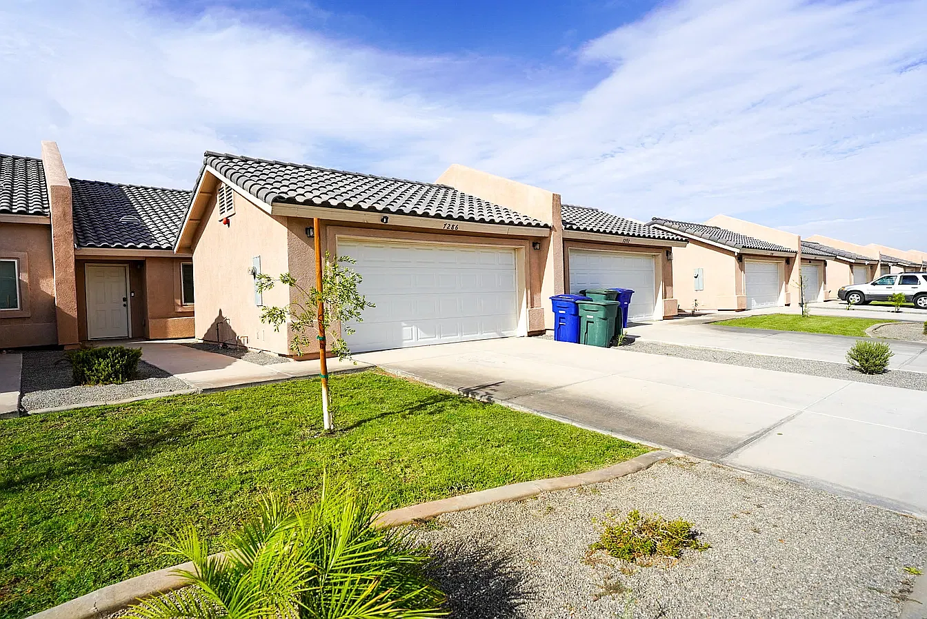 3 bed, 1280 sqft, $1,550 — Photo 2