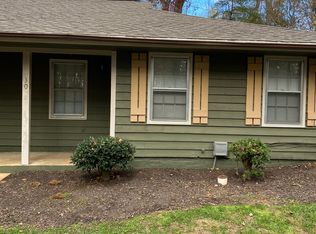 30 Oakwood Dr, Greenville, SC 29609