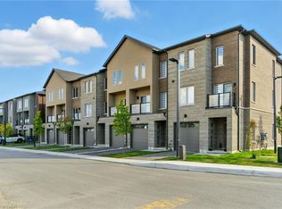 4 Clear Valley Ln, Hamilton, ON L0R1W0