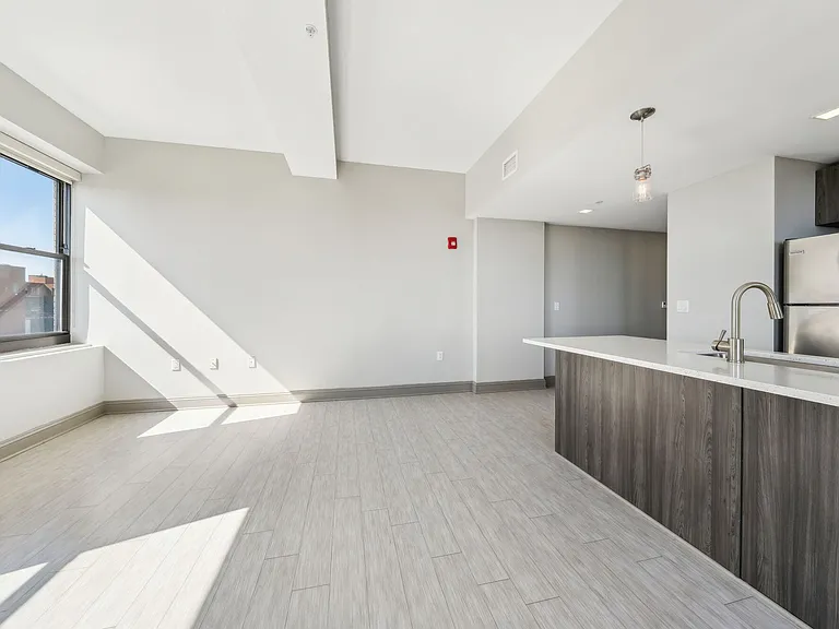 The Linc — Photo 16