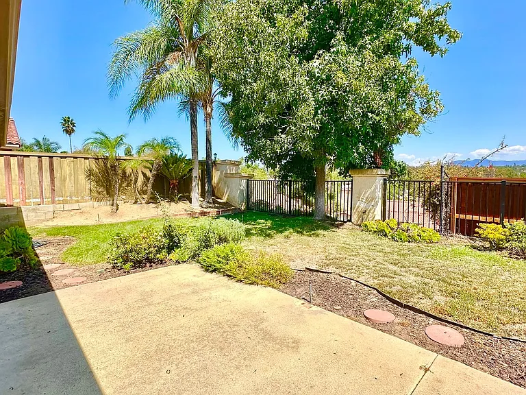 730 Morro Rd — Photo 16