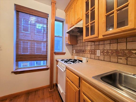 5th image of 421 E 65th St #3R