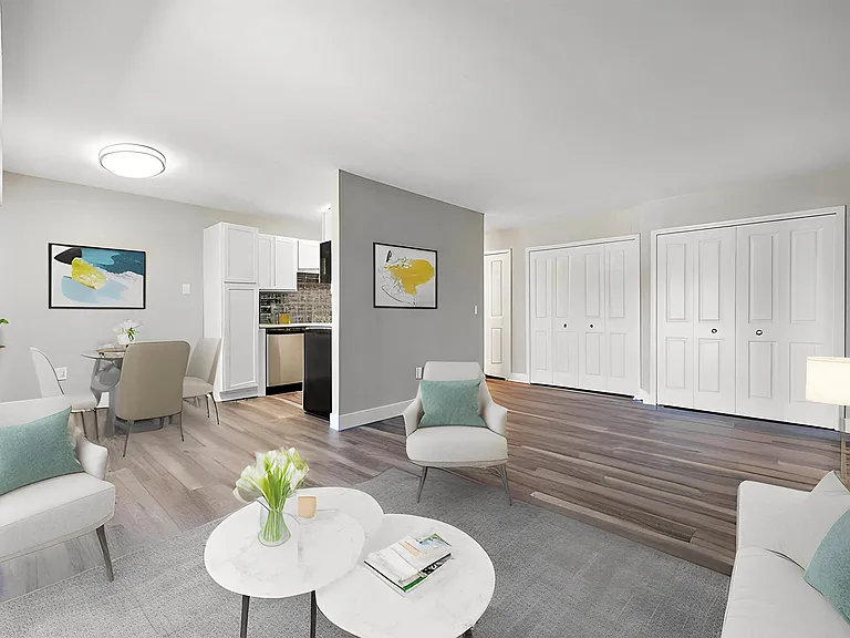 Sunnymede Apartments - Troy, MI — Photo 9