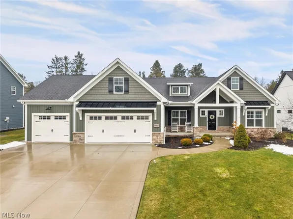 1685 Bridget Ln, Macedonia, OH 44087