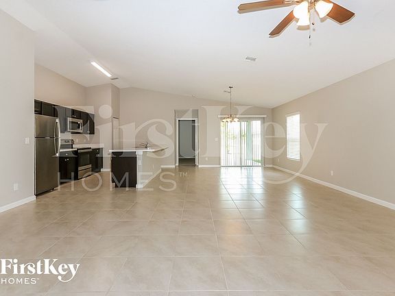 4th image of 4522 SW Savona Blvd