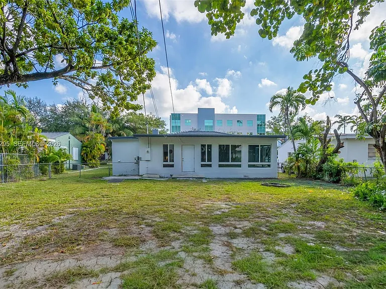 648 South Dr — Photo 19