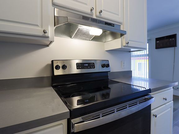 4th image of 4747 Atherton Ave #1D