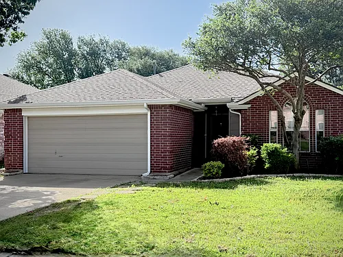 2113 Meadowview Dr Photo 1