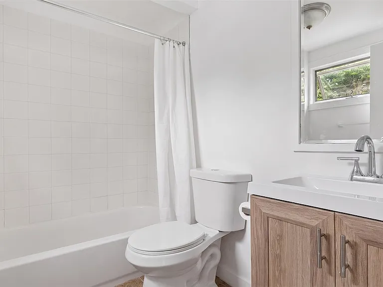 376 Montauk Hwy #A — Photo 14